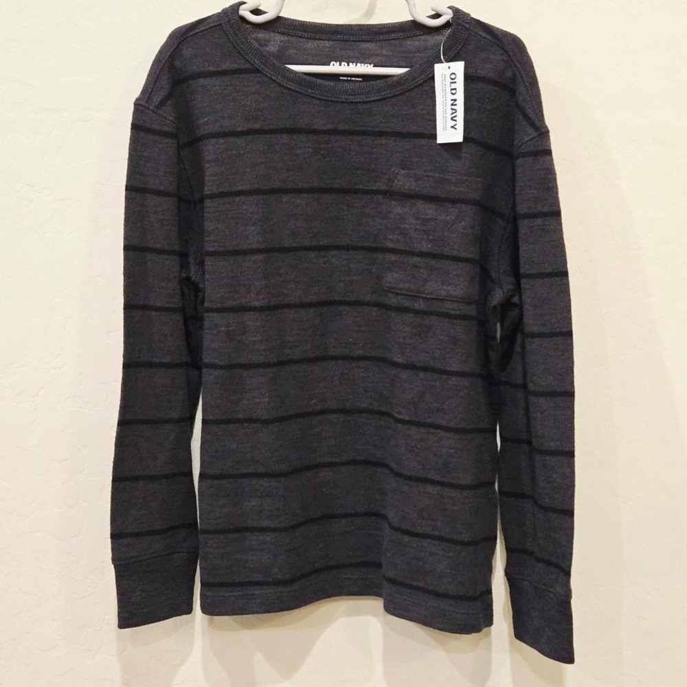 Old Navy Kids Grey and black thermal long sleeve pocket tee Medium 8 NWT